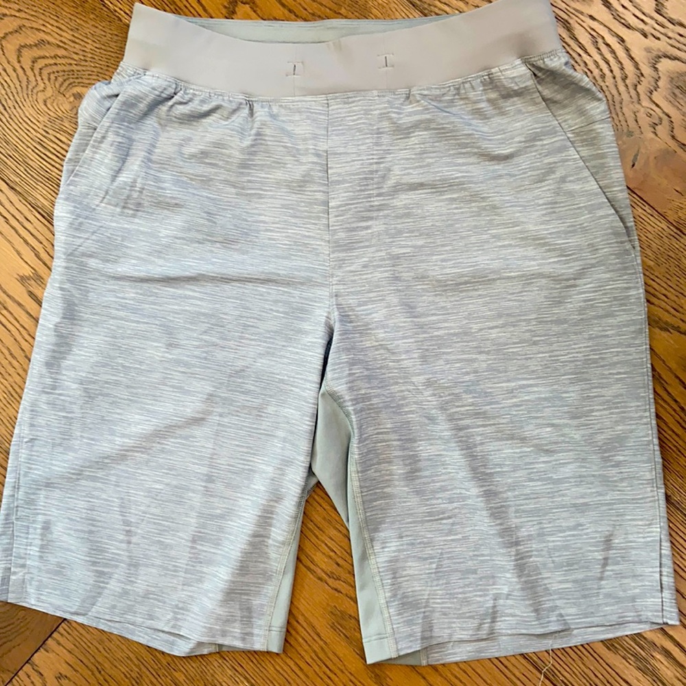 Men’s Lululemon shorts. NEW without tags.